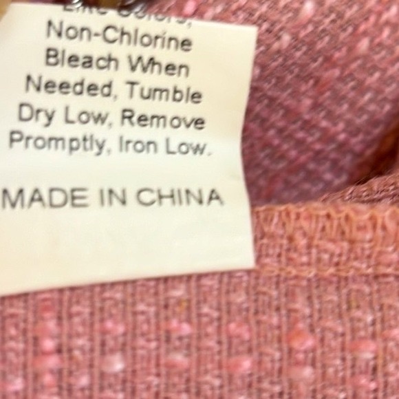 Light pink textured woven fabric double breasted short jacket & silver buttons - Picture 6 of 6